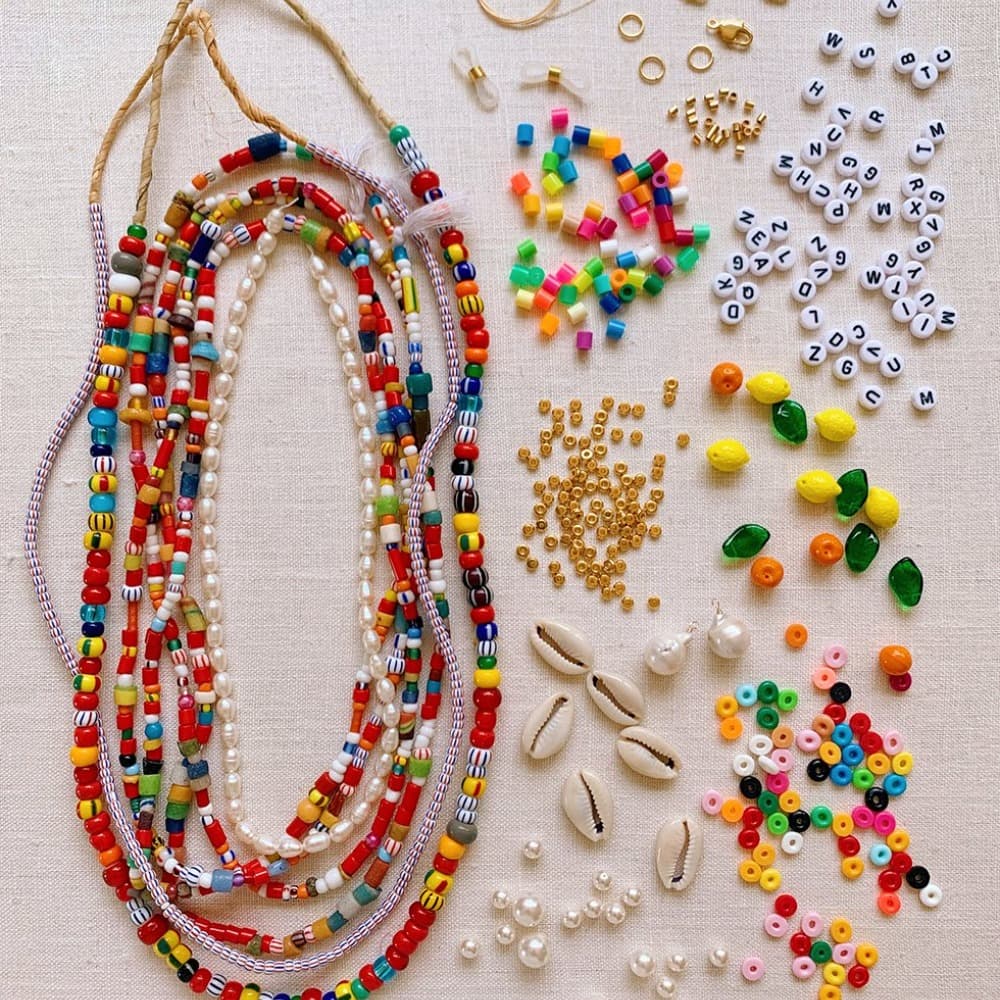 Mardi Gras Throws: Color Theory and Energy Image #0