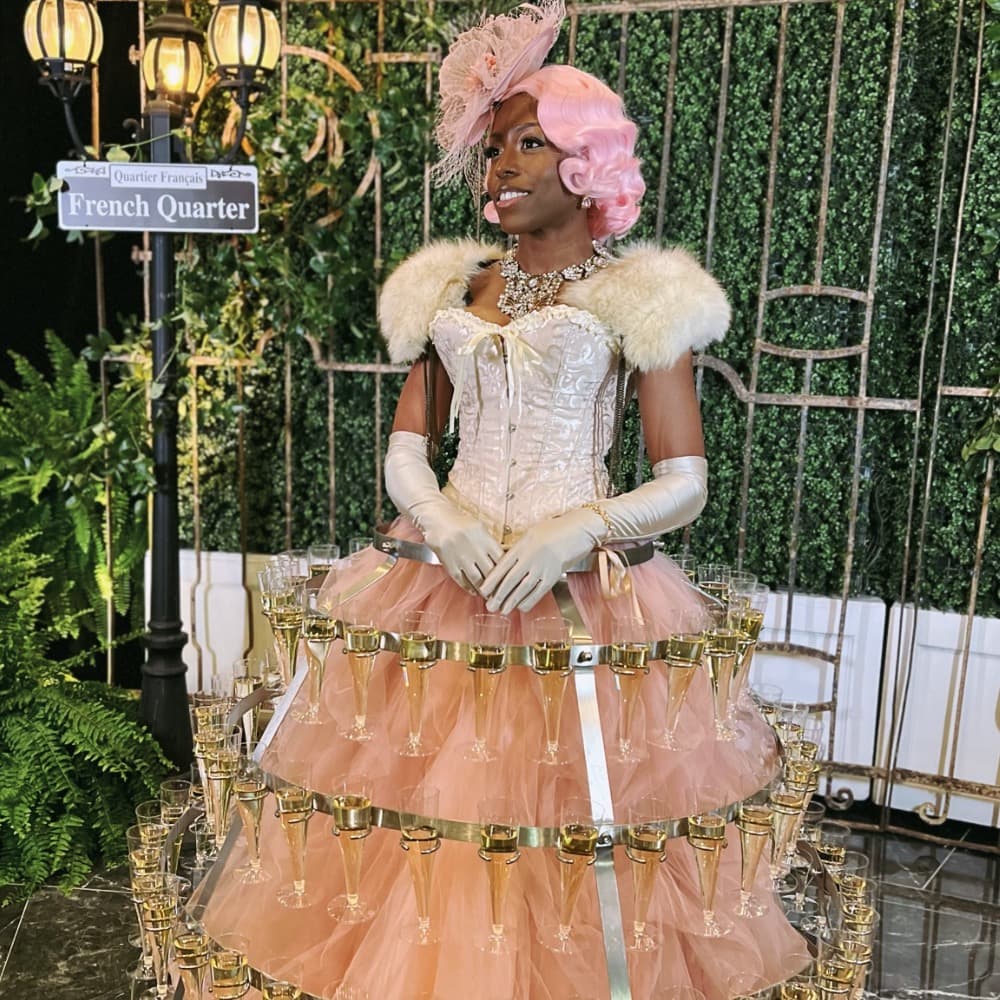 Strolling Champagne Skirt Profile Picture