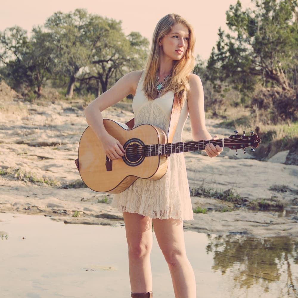 Rachel Laven Image #1