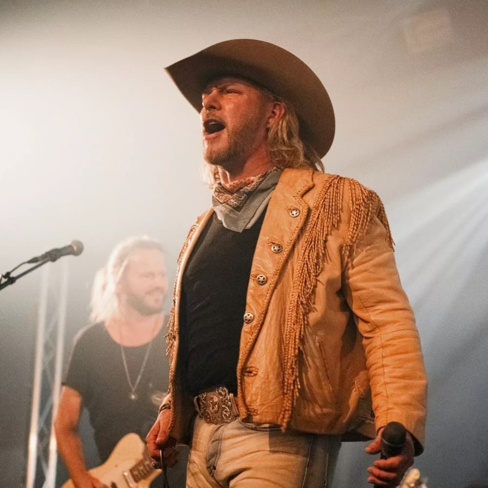 Craig Wayne Boyd Image #0