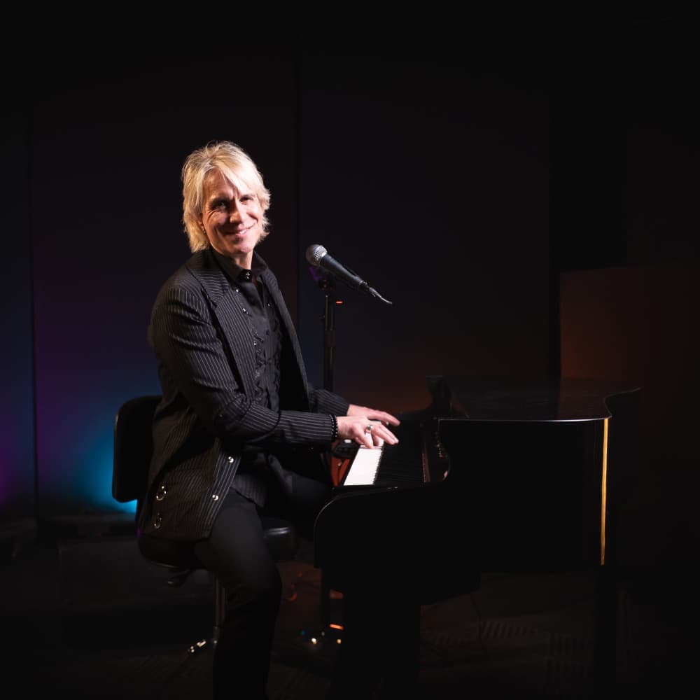 Marc Dorian Piano Entertainer Image #4