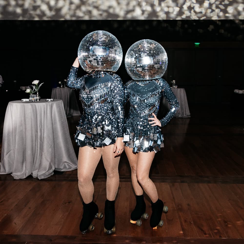 Groovy Roller Skaters Image #4