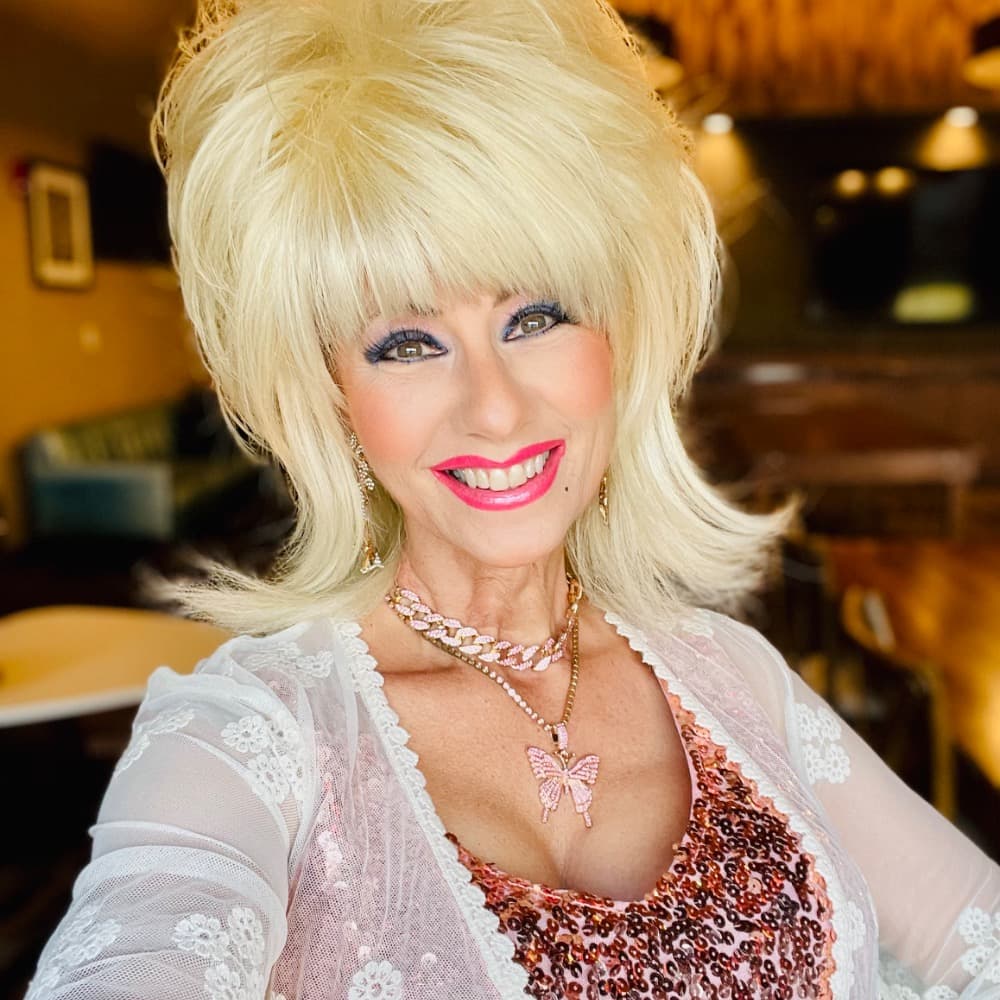 Dolly Parton Impersonator Image #2