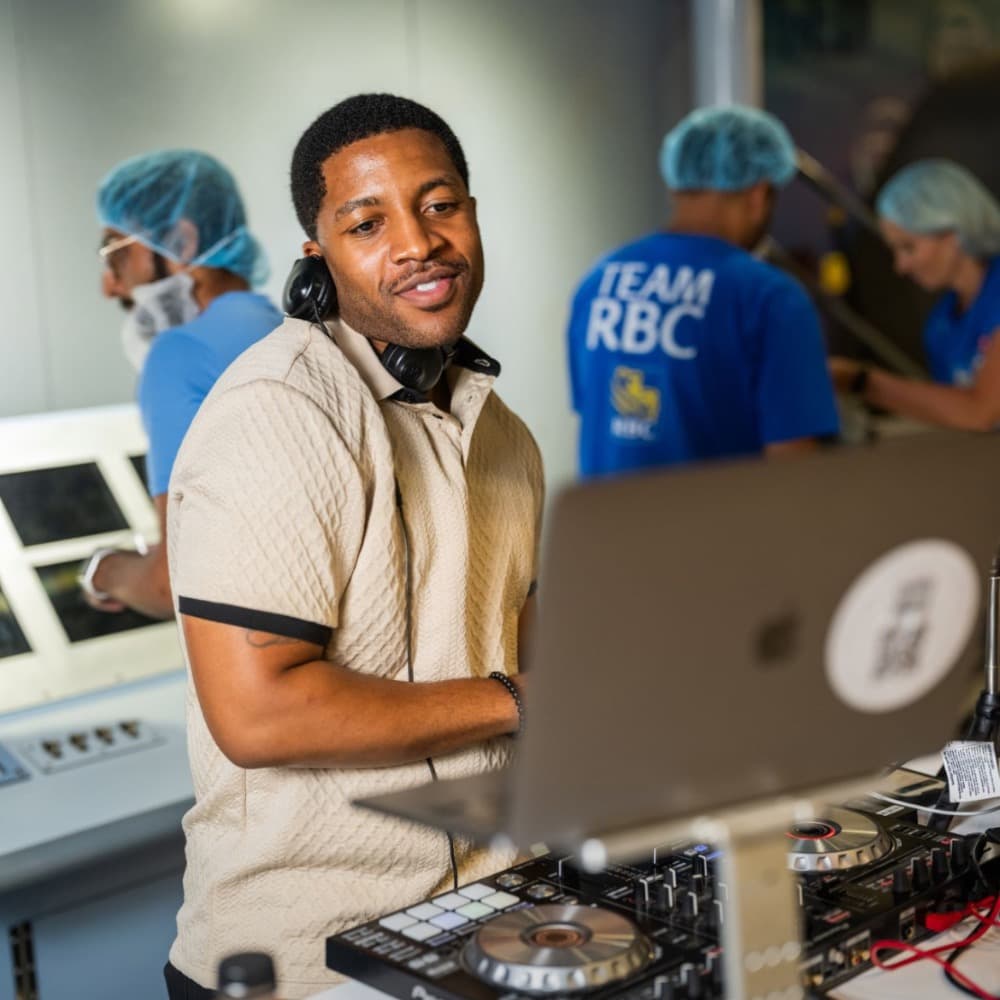 DJ Reese Image #3