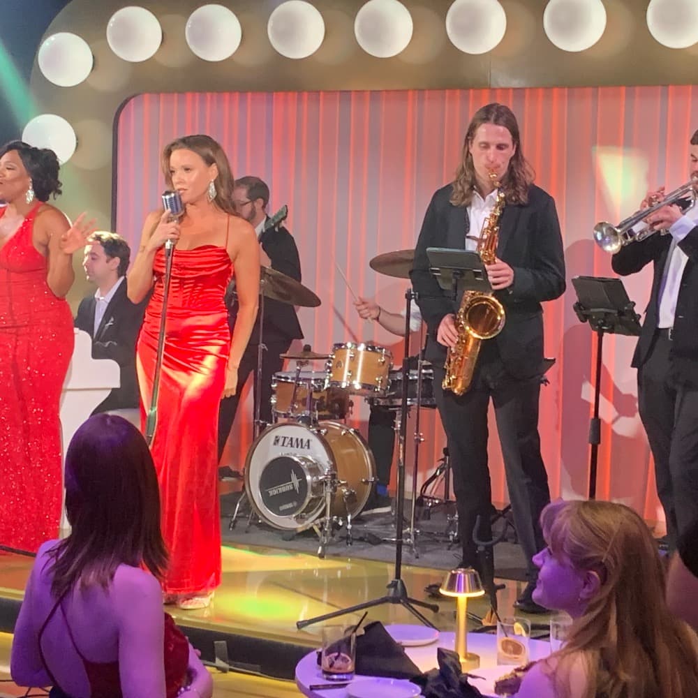 Vintage Vibe Image #3