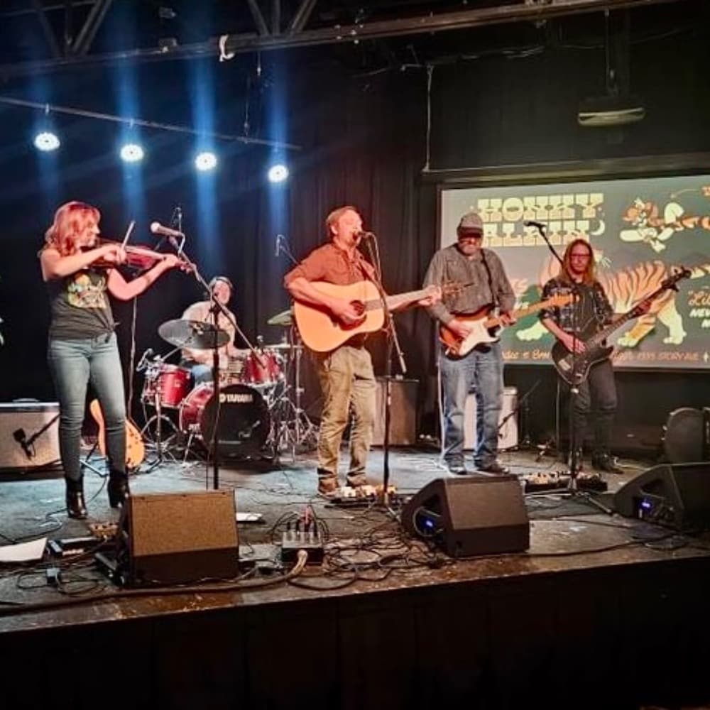 Shannon Vetter & the Sleepless Pilgrims Image #1