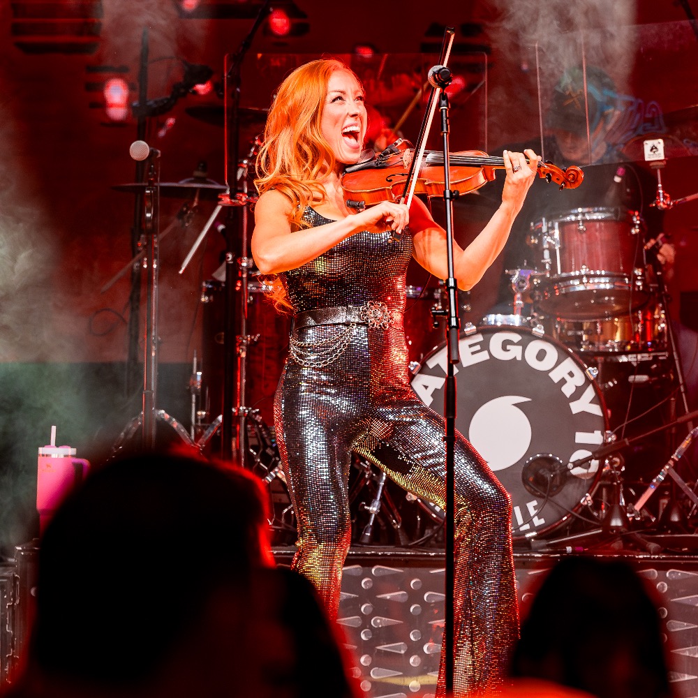 Amber Leigh Image #2