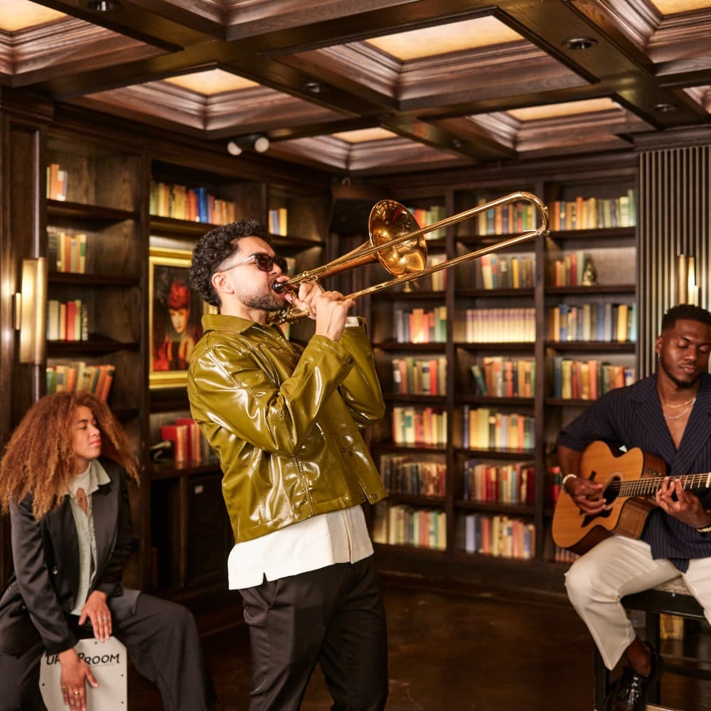 Upper Room Entertainment Image #2