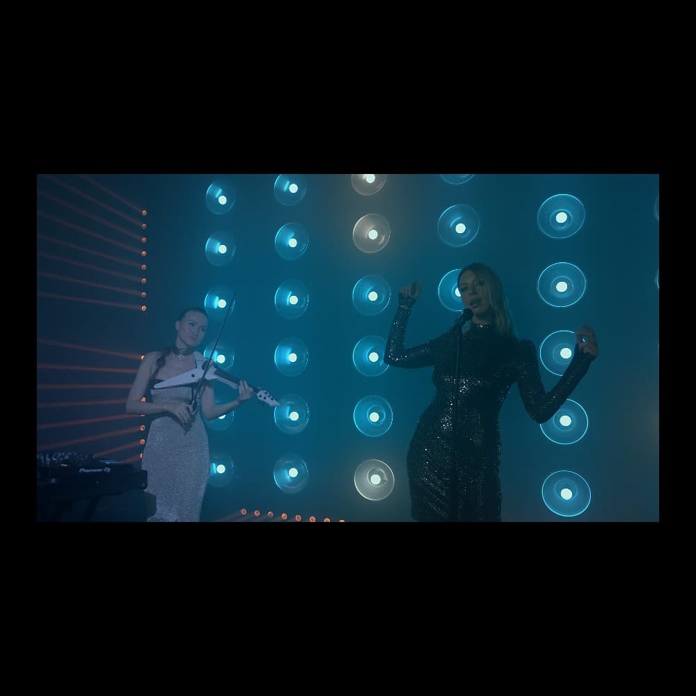 POLINA & Alfiya Glow Image #5