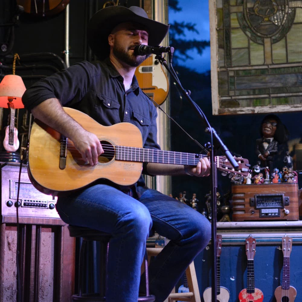 Tyller Gummersall Image #0