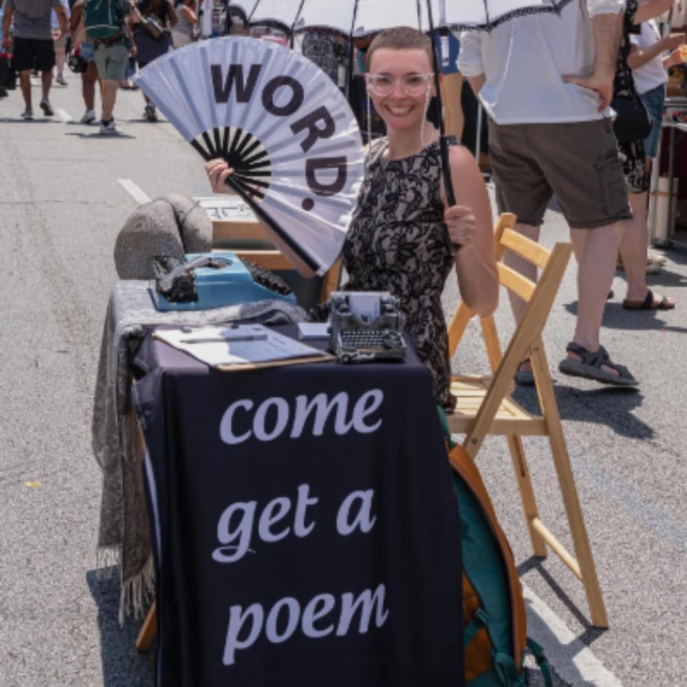 The Traveling Typist Profile Picture