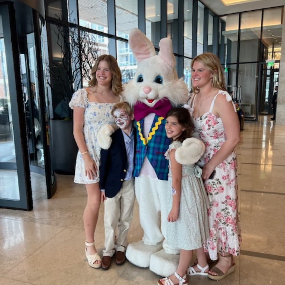 Strolling Costumed Characters Image #5