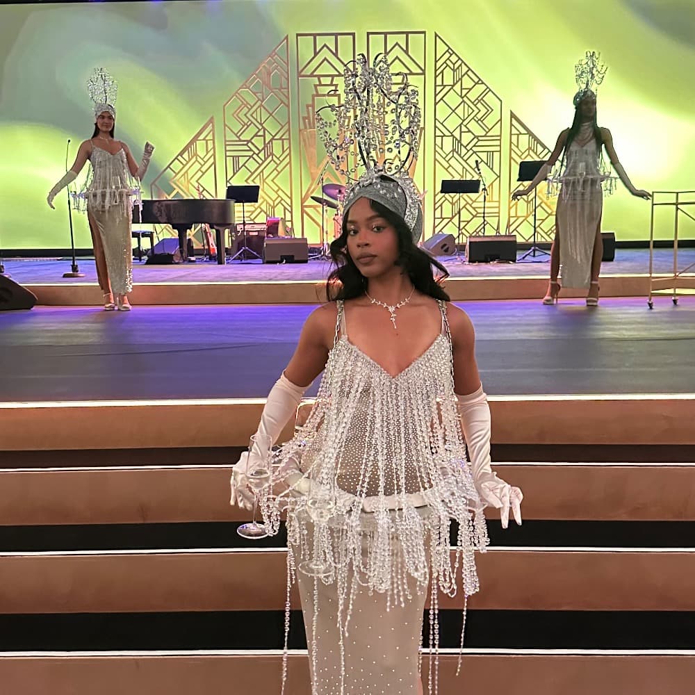 Living Chandelier Champagne Greeter Image #0