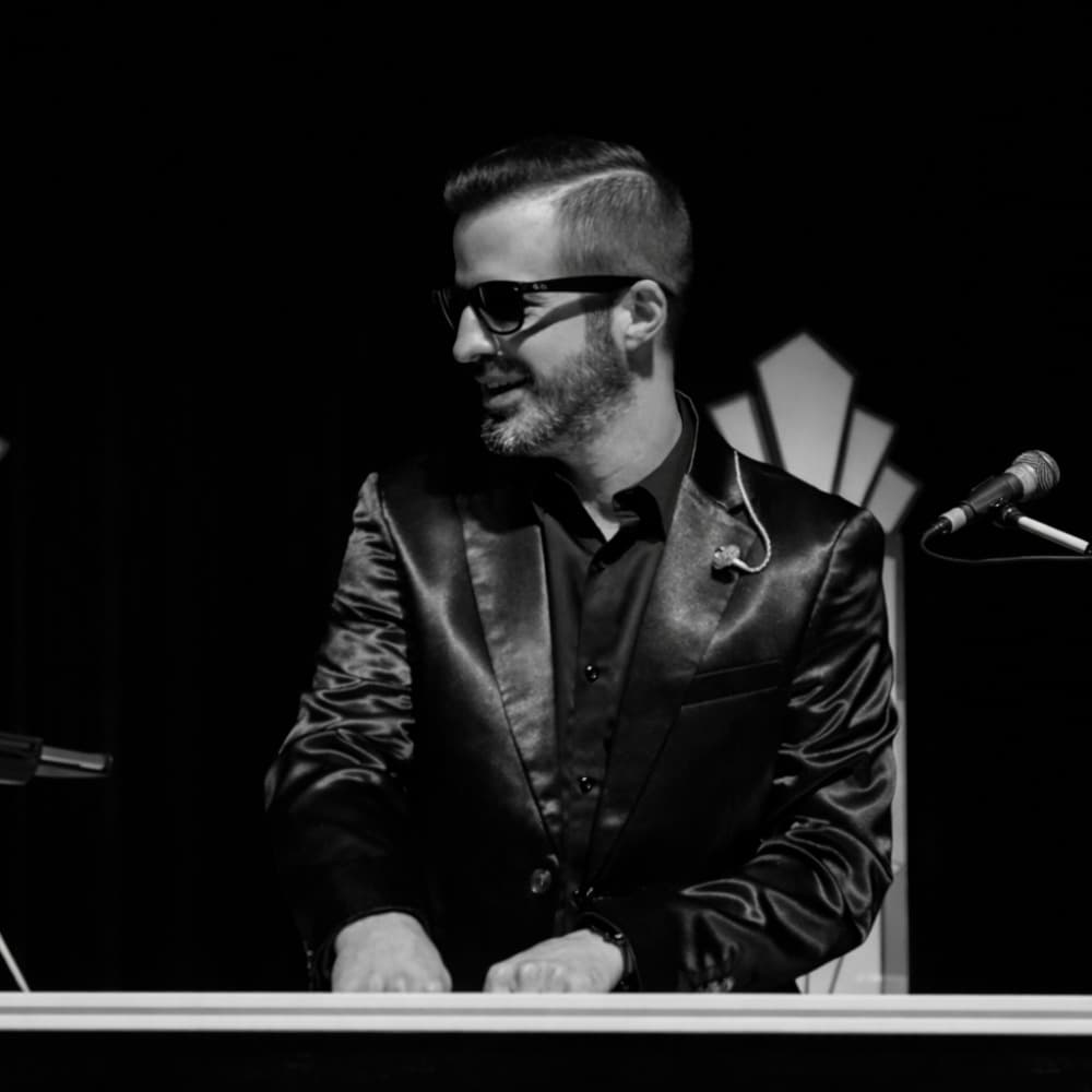 Knox Signature Image #3