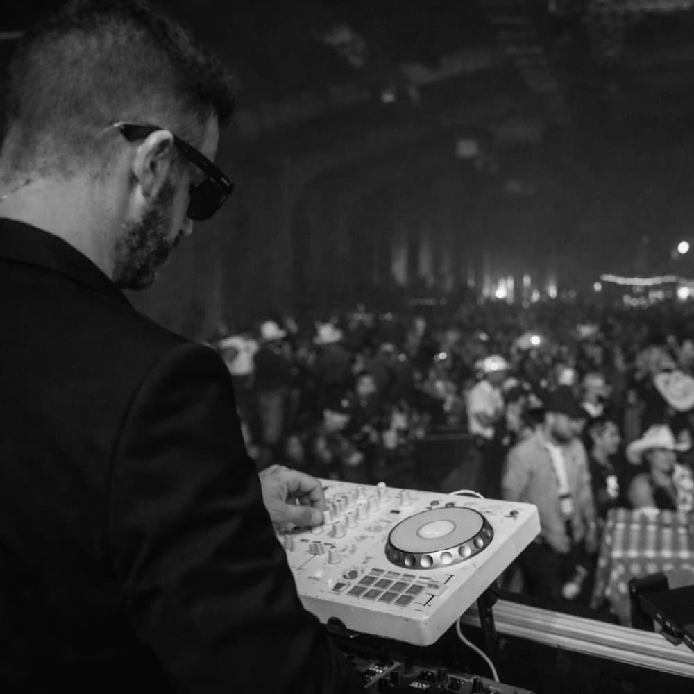 Knox Signature Image #4