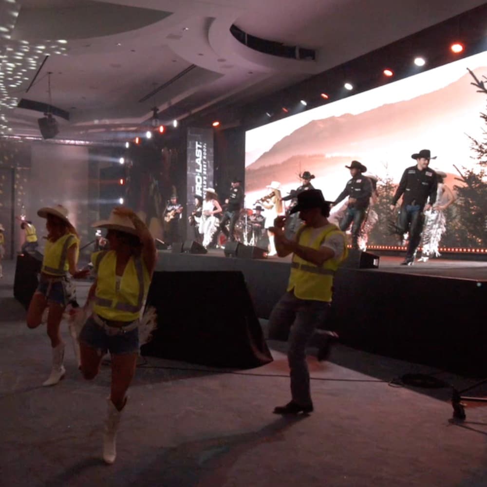 Stompin Grounds Line Dancing Image #1