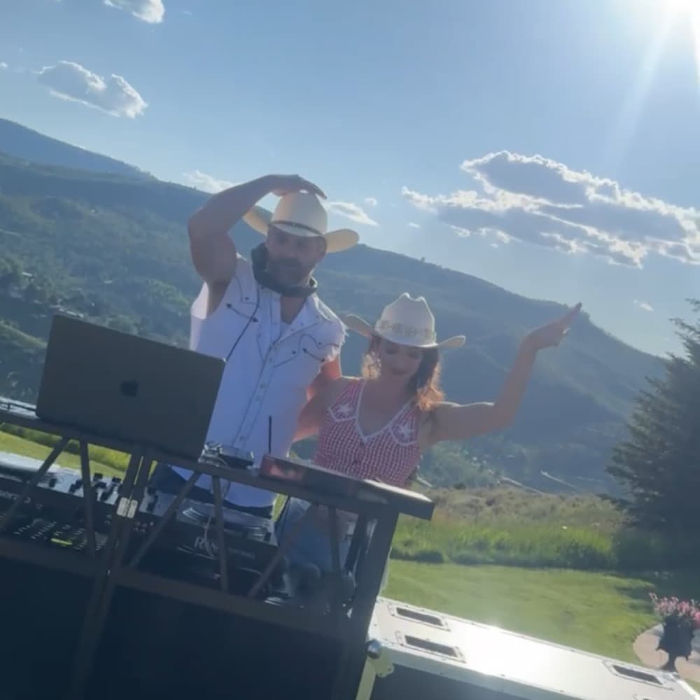 Stompin Grounds DJ Image #0