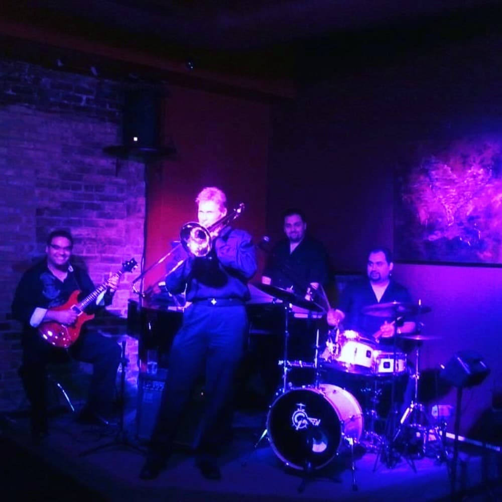 Live Music Chicago Image #2