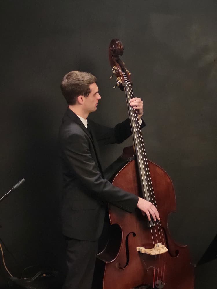 The Flores Jazz Group Image #3