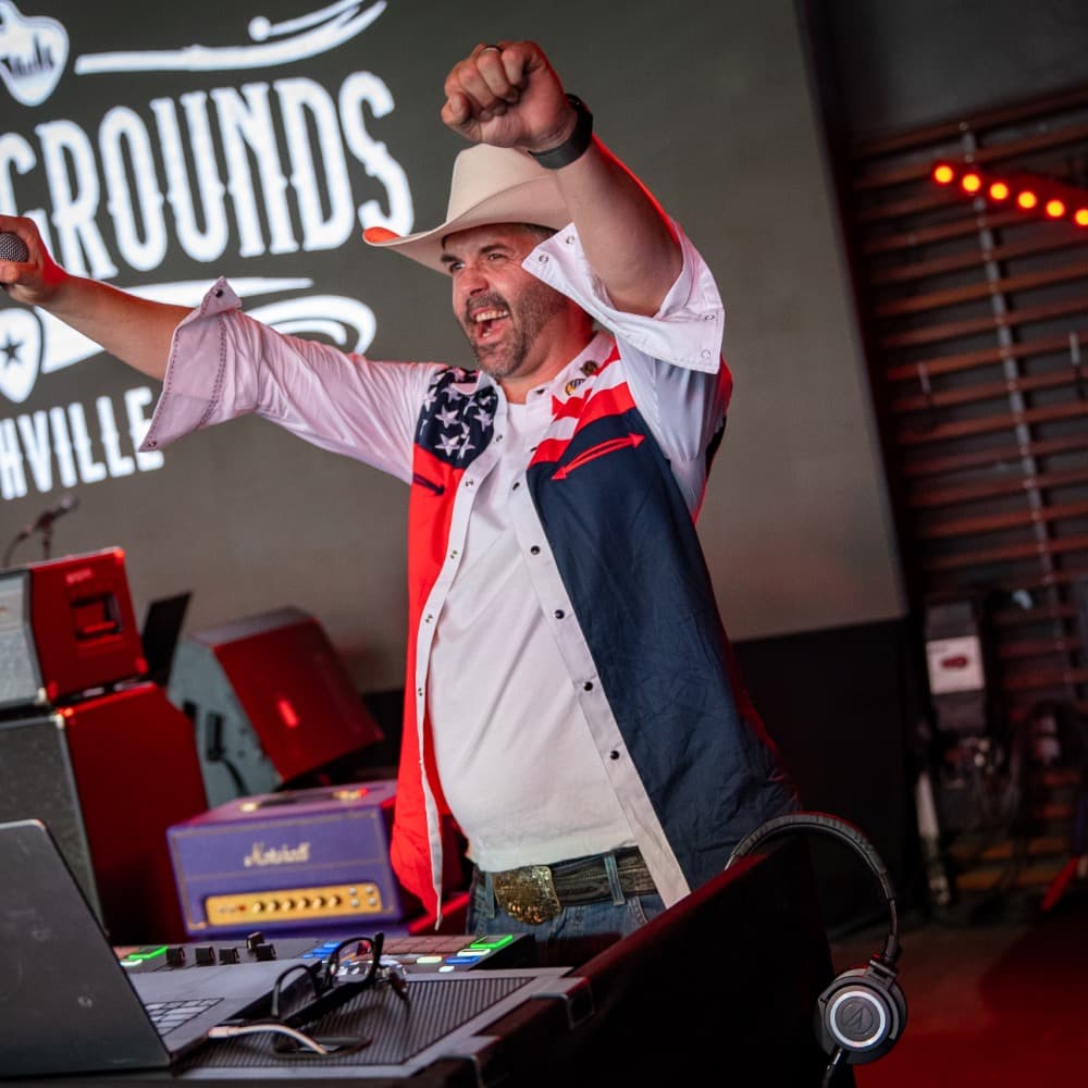 Stompin Grounds DJ Profile Picture