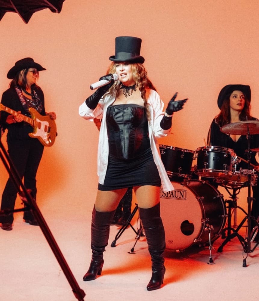 Queens of Country photo 2