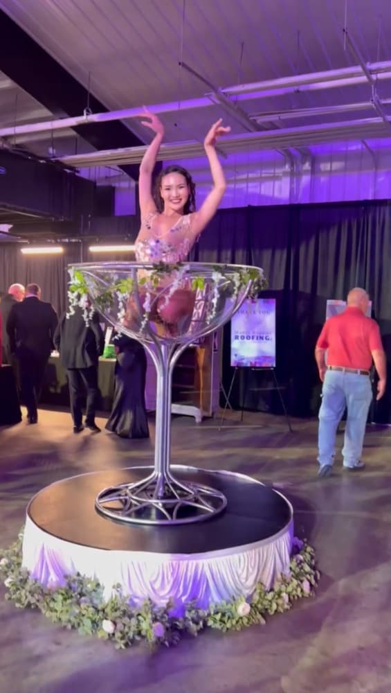 Martini Glass Performer photo 3