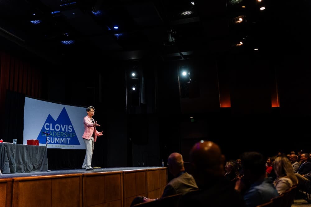 Curiosity Keynote Speaker & Magician photo 2