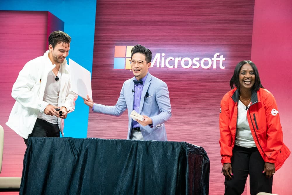 Curiosity Keynote Speaker & Magician photo 3