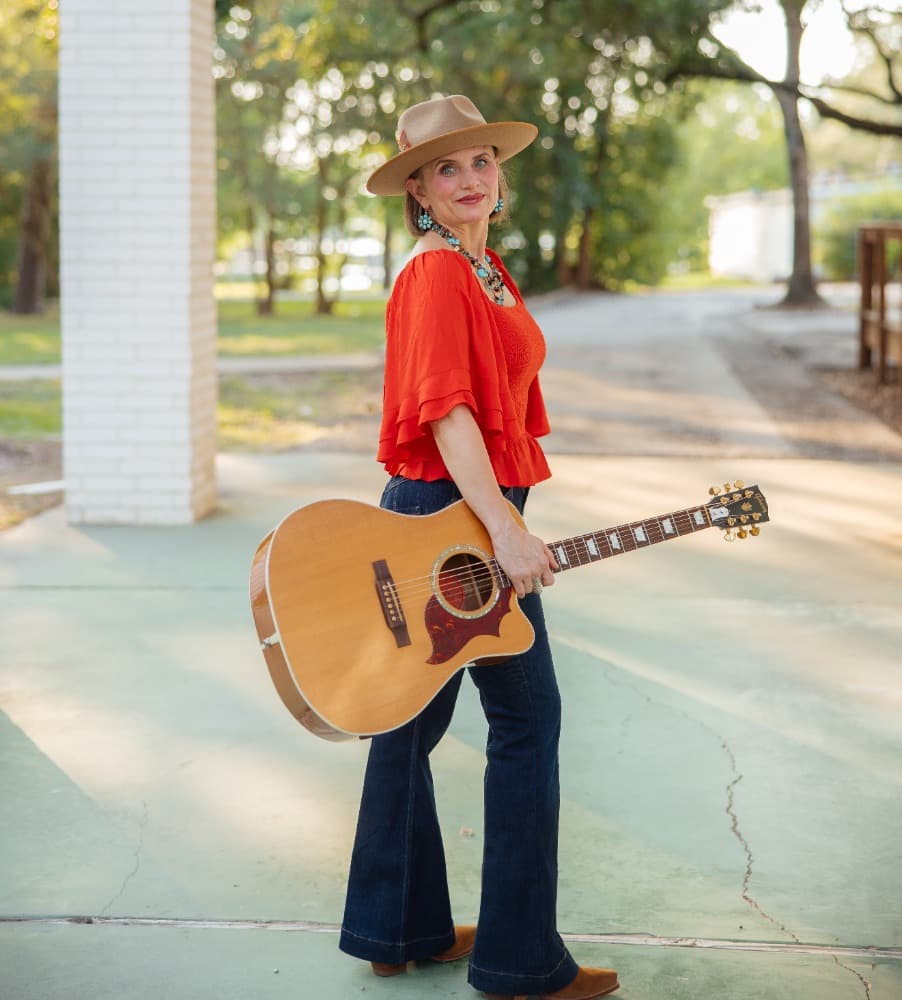 Leah Dawn photo 1