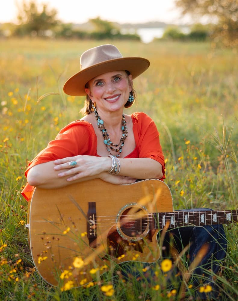 Leah Dawn photo 3