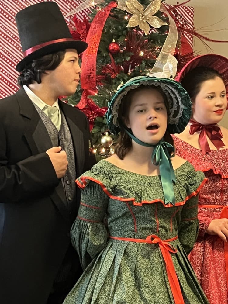 The Christmas CarolerZ photo 3