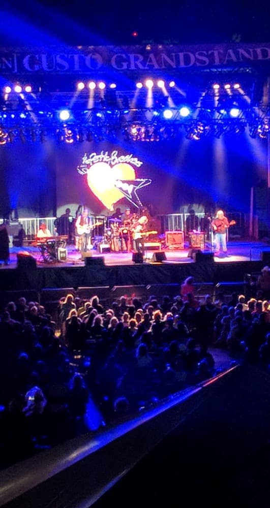 PettyBreakers photo 2