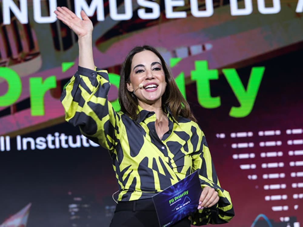Mariana Atencio photo 1