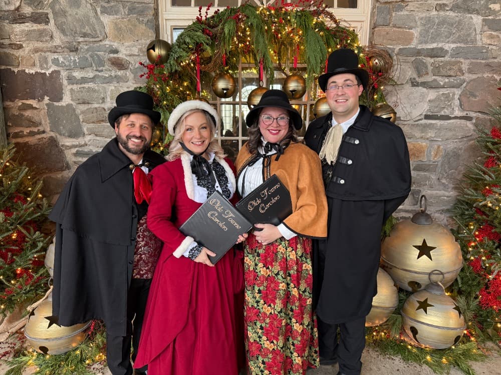 Olde Towne Carolers photo 4