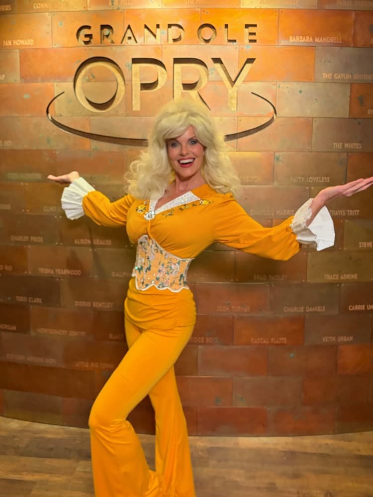 Lisa’s Dolly Experience 🦋 photo 3