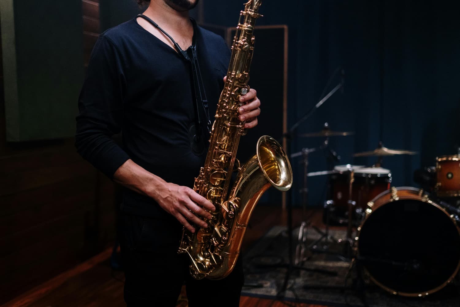 Strike the Right Chord: Why You Should Book a Saxophonist for Your Next Event