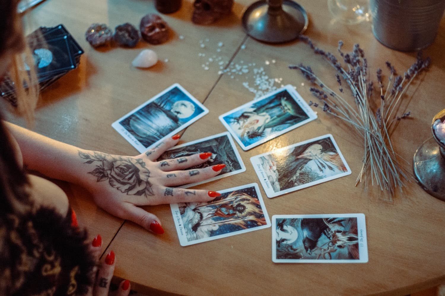Tarot Readings at Corporate Events: A Surprisingly Brilliant Icebreaker
