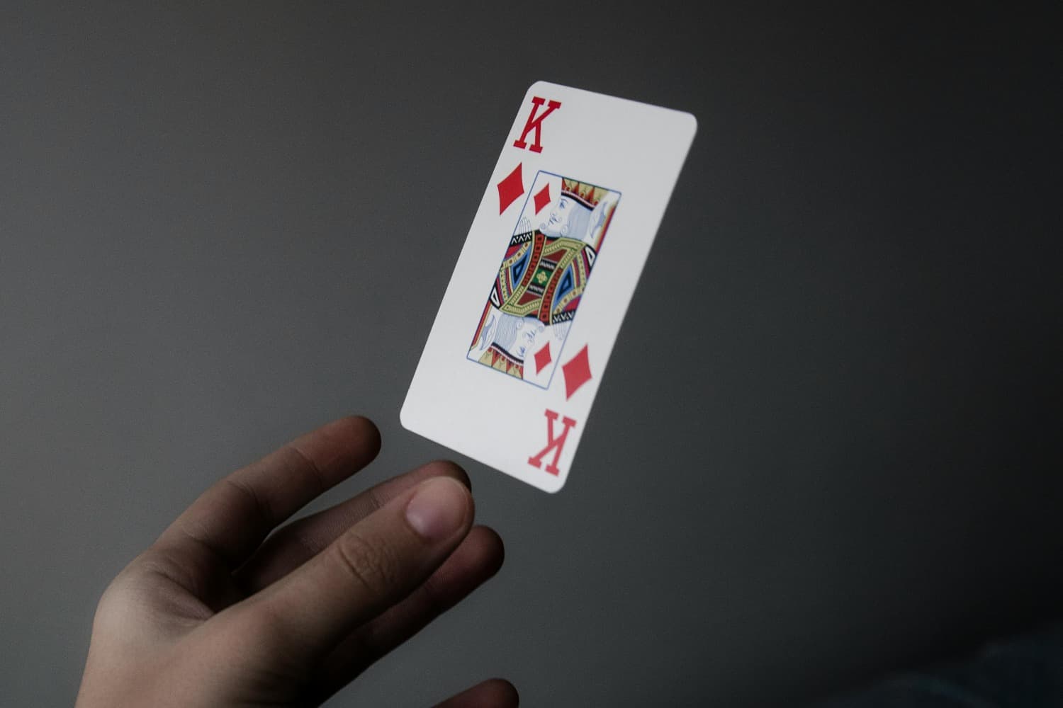The Art of Crushing It as a Corporate Comedy Magician: Make Them Laugh, Then Vanish