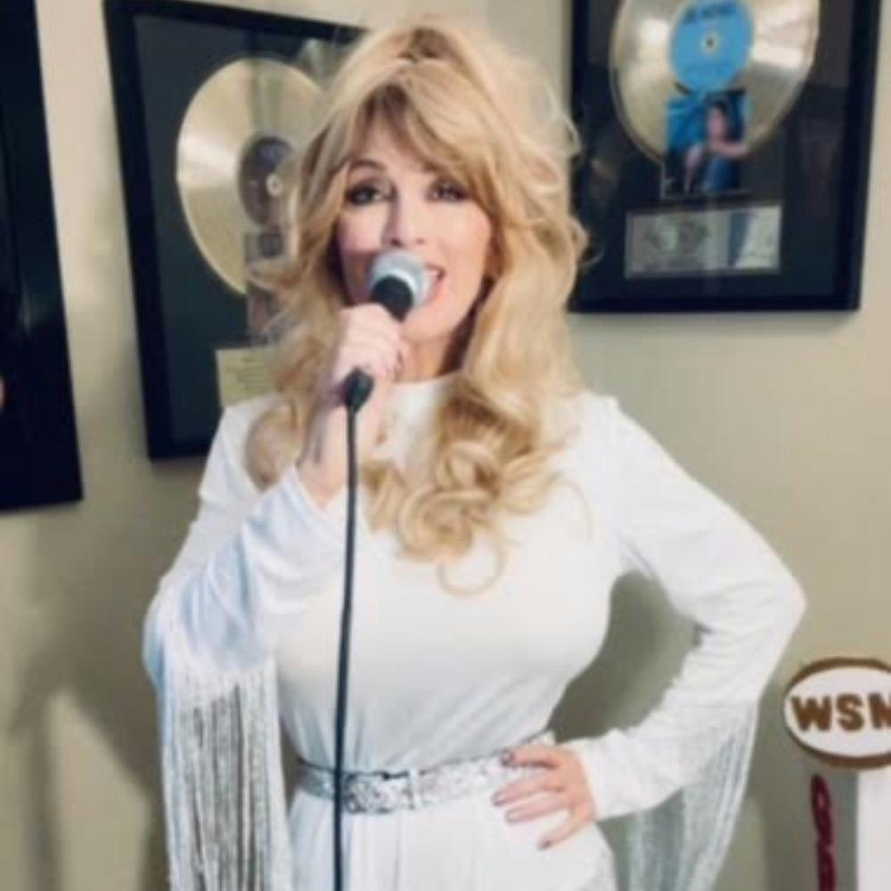 Dolly Parton Image #0