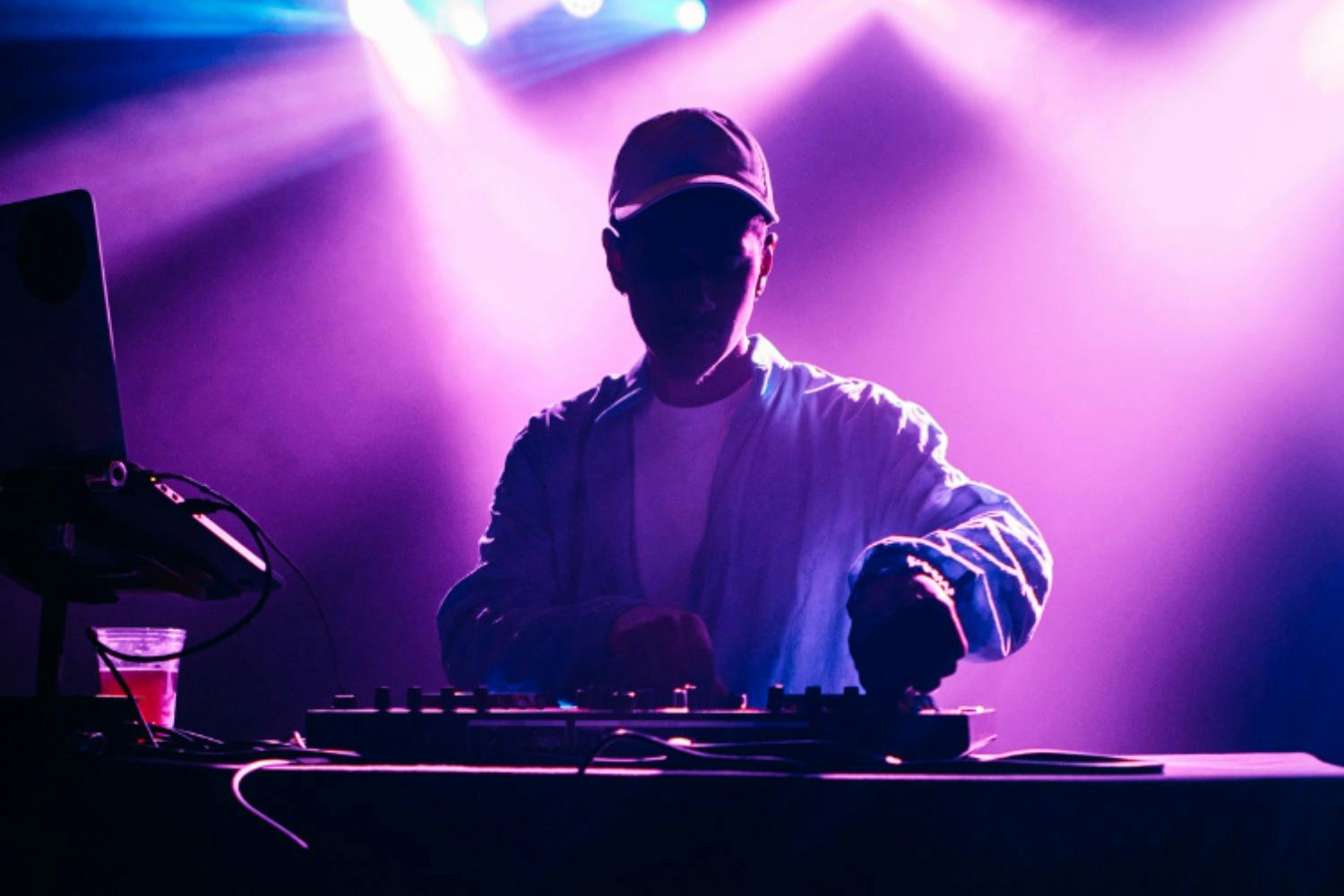Setting the Tone: Expert Tips on Selecting and Working with a DJ for Corporate Events